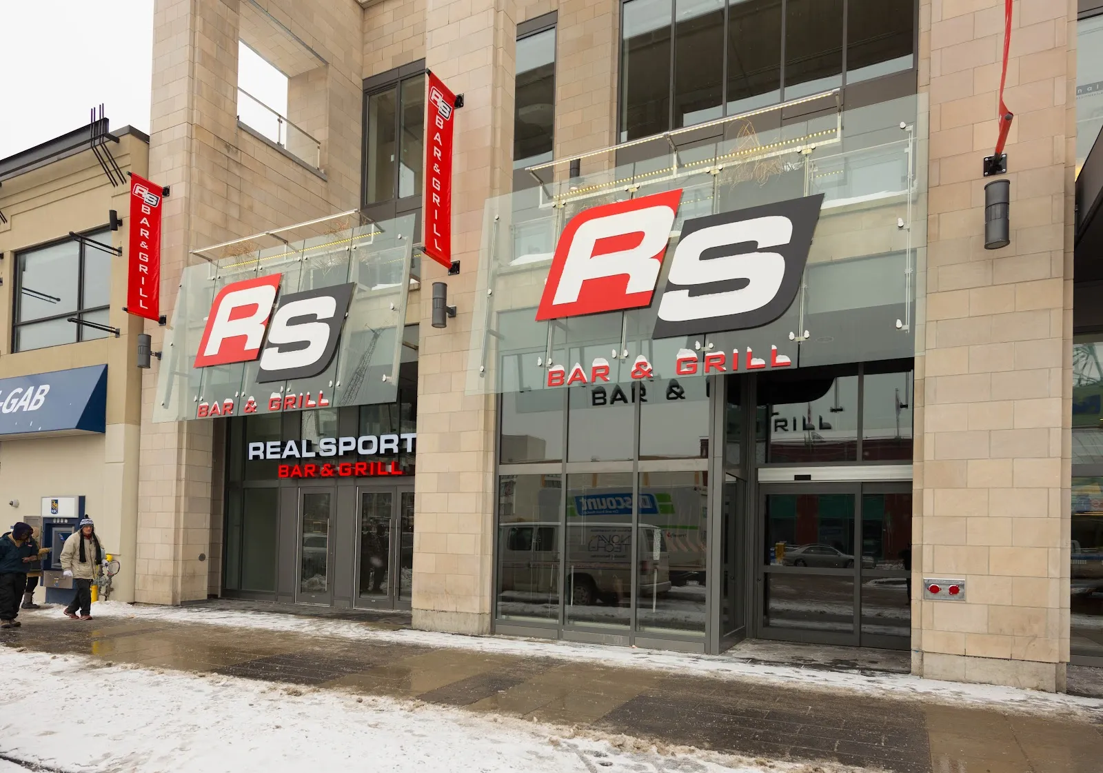 Real Sports Bar and Grill - Image 3