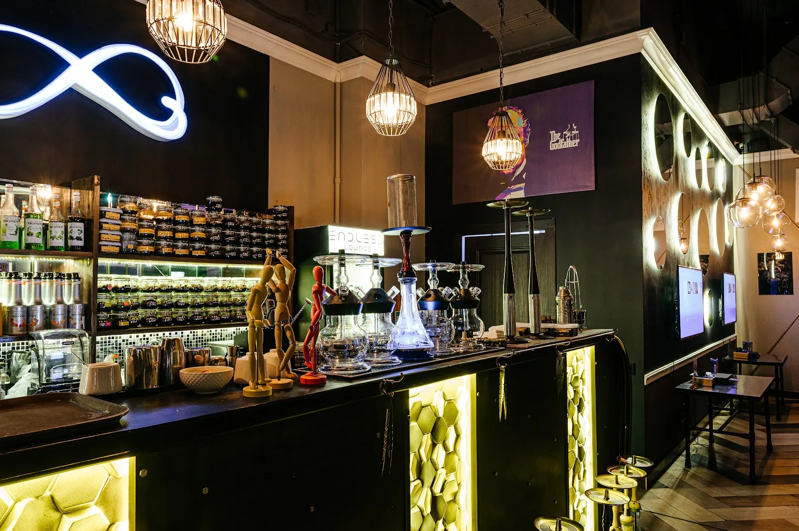 ENDLESS LOUNGE - Image 2