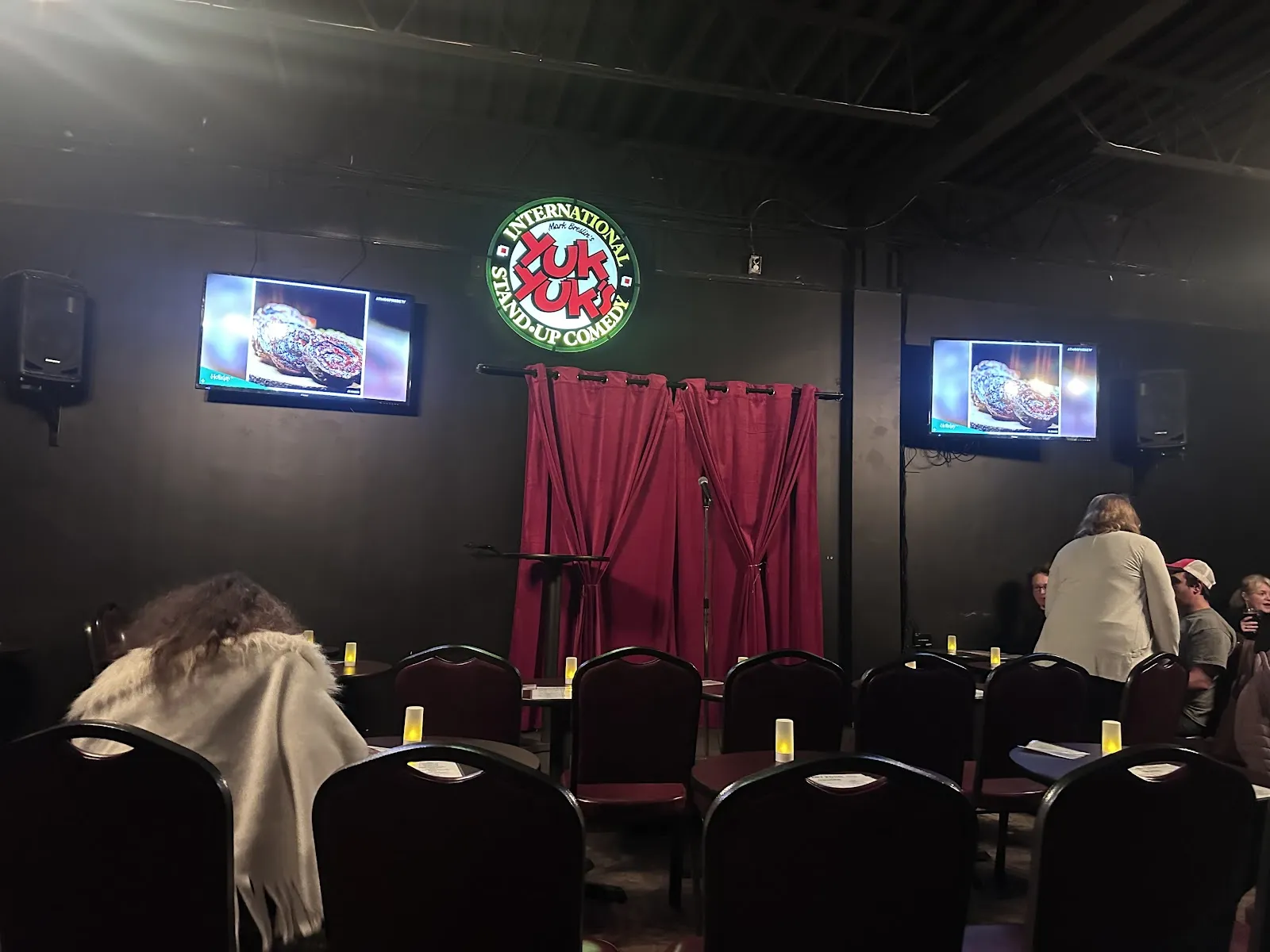 Final Score Sports Bar - Image 4