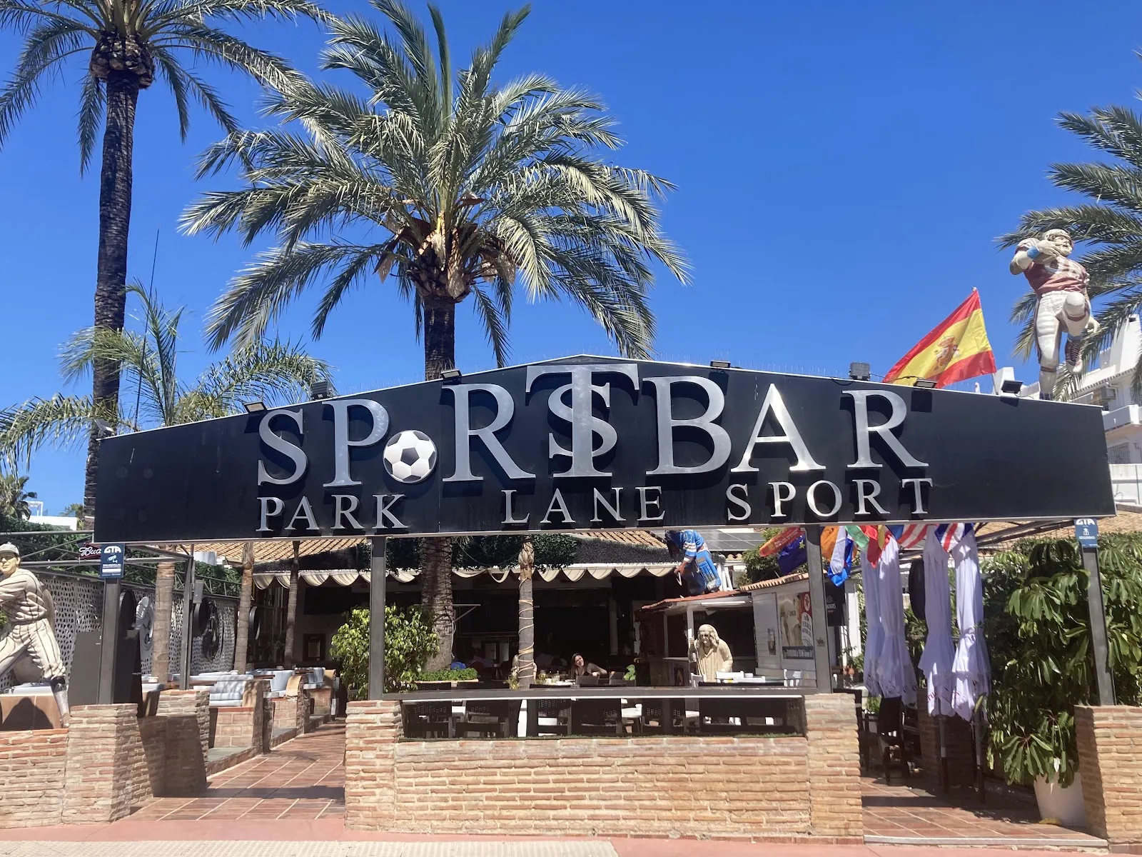 Park Lane Sport logo