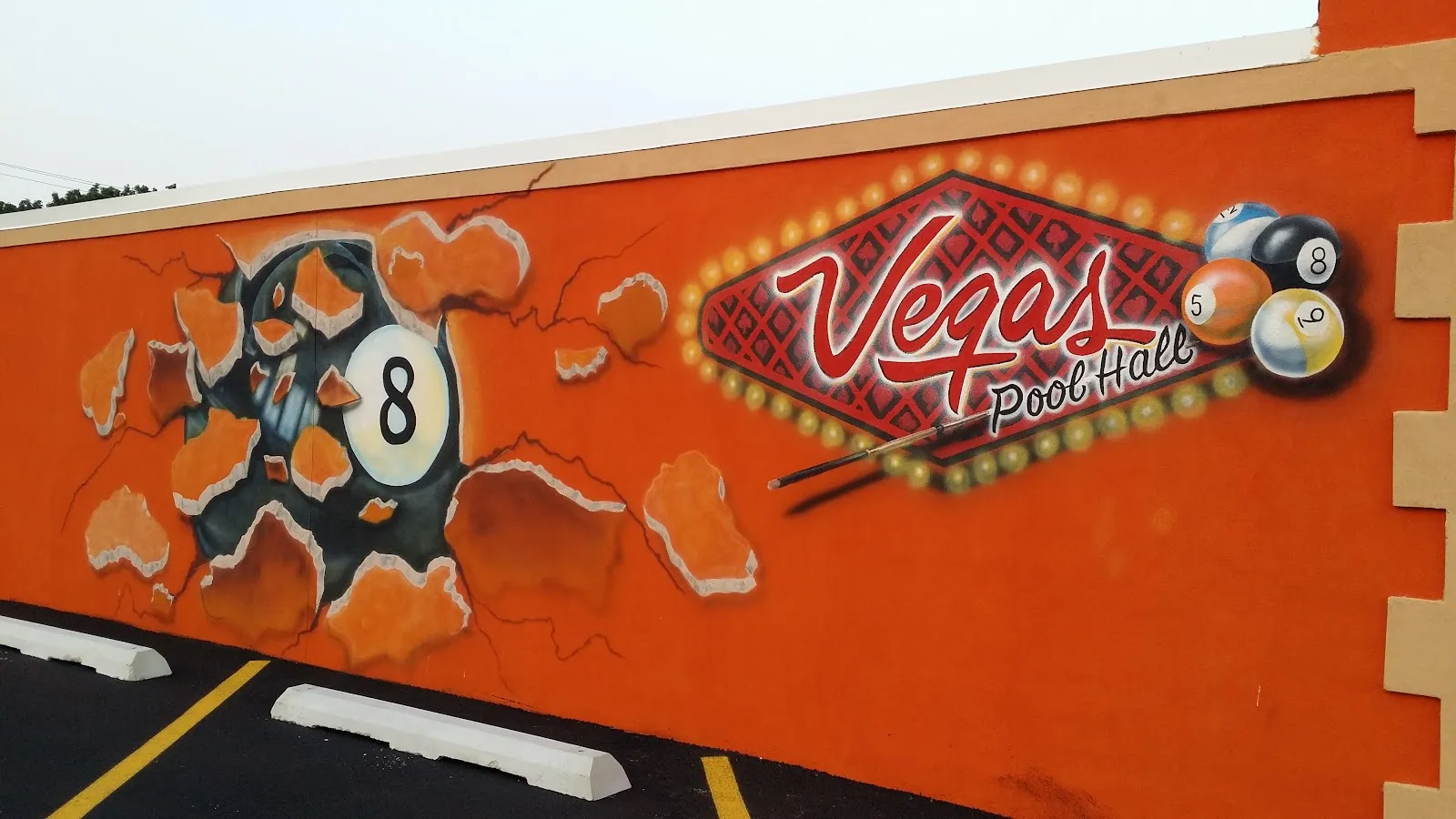 Las Vegas Pool Hall - Image 3