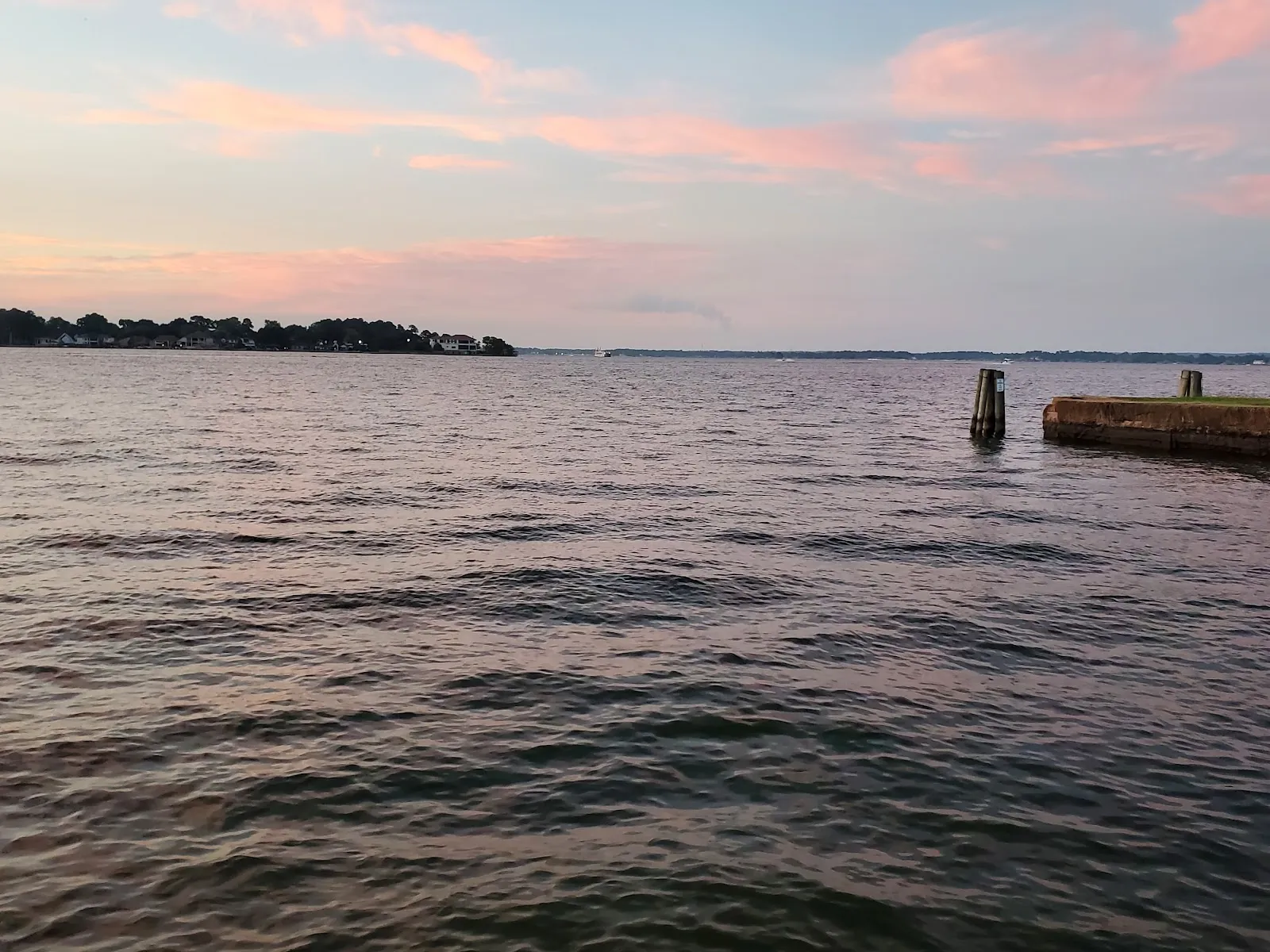 Papa’s On The Lake - Image 4
