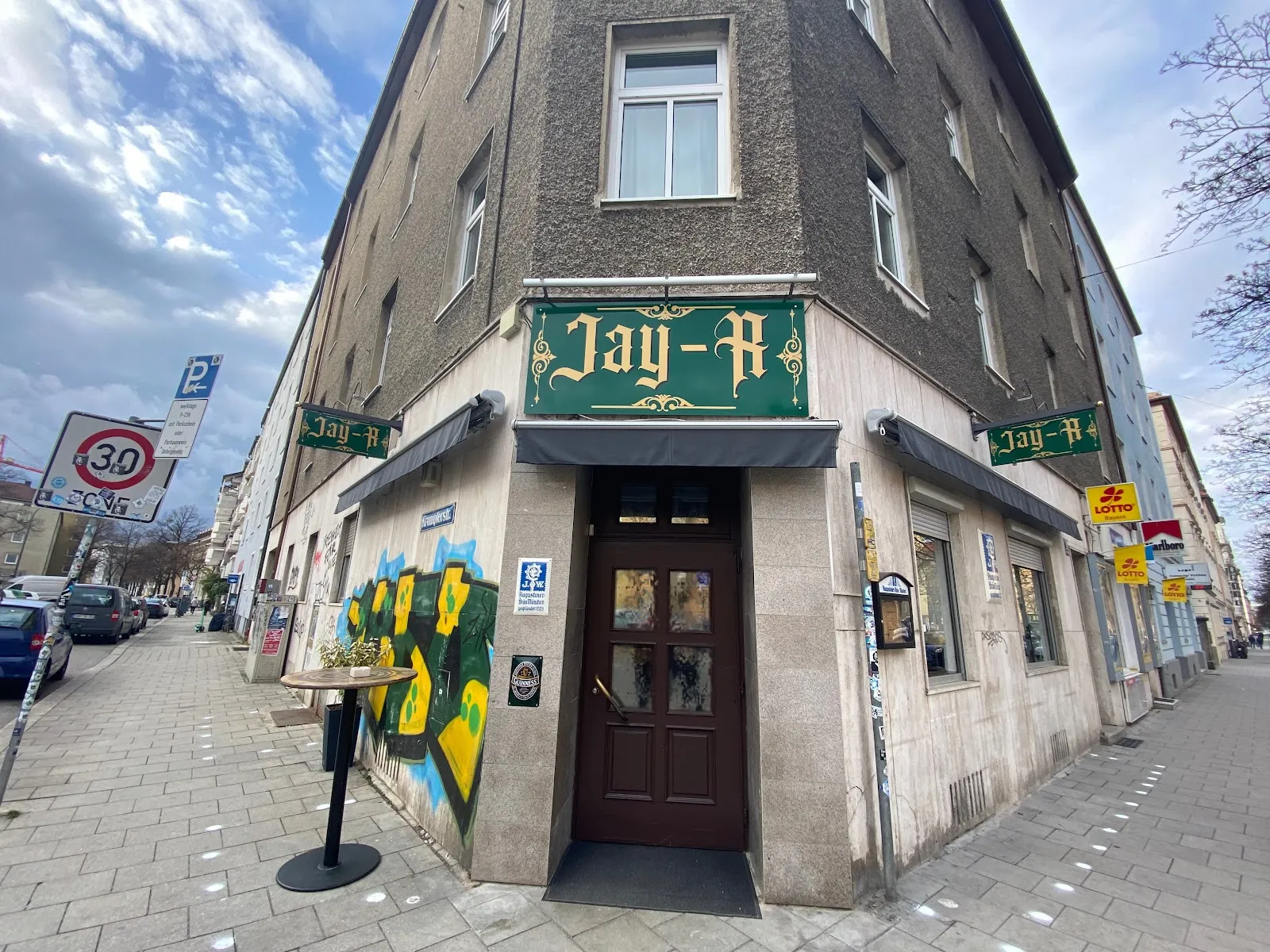 JAY-R Bar - Image 3