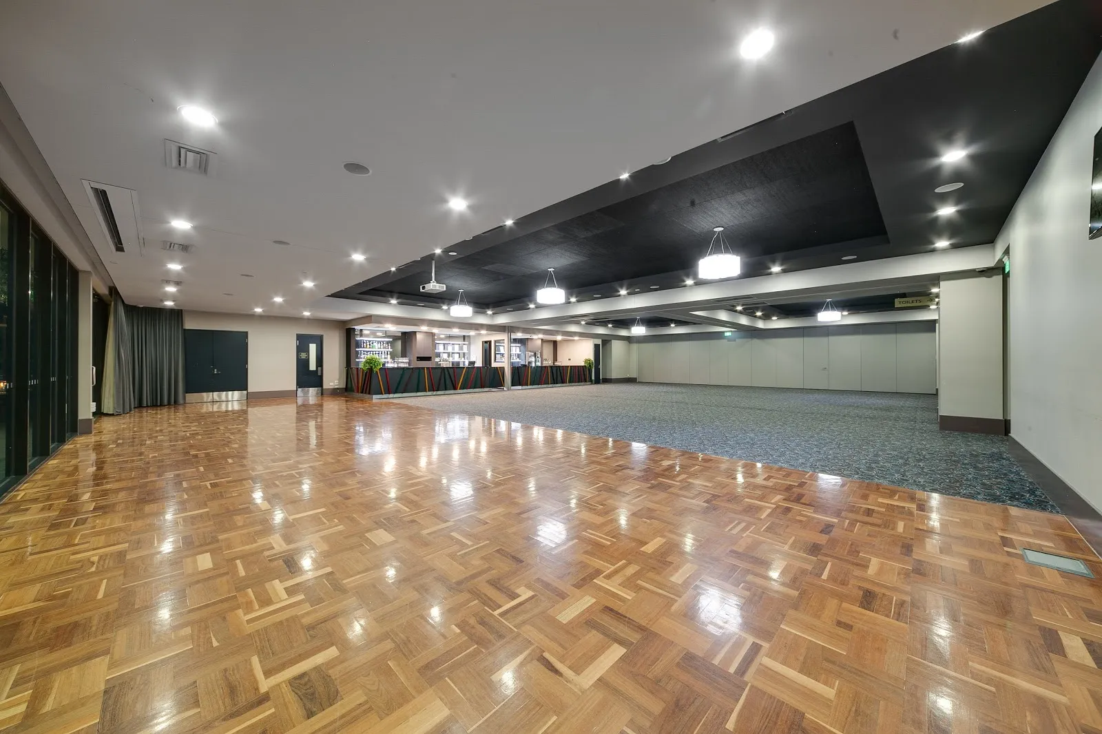 Deer Park Club - Image 4