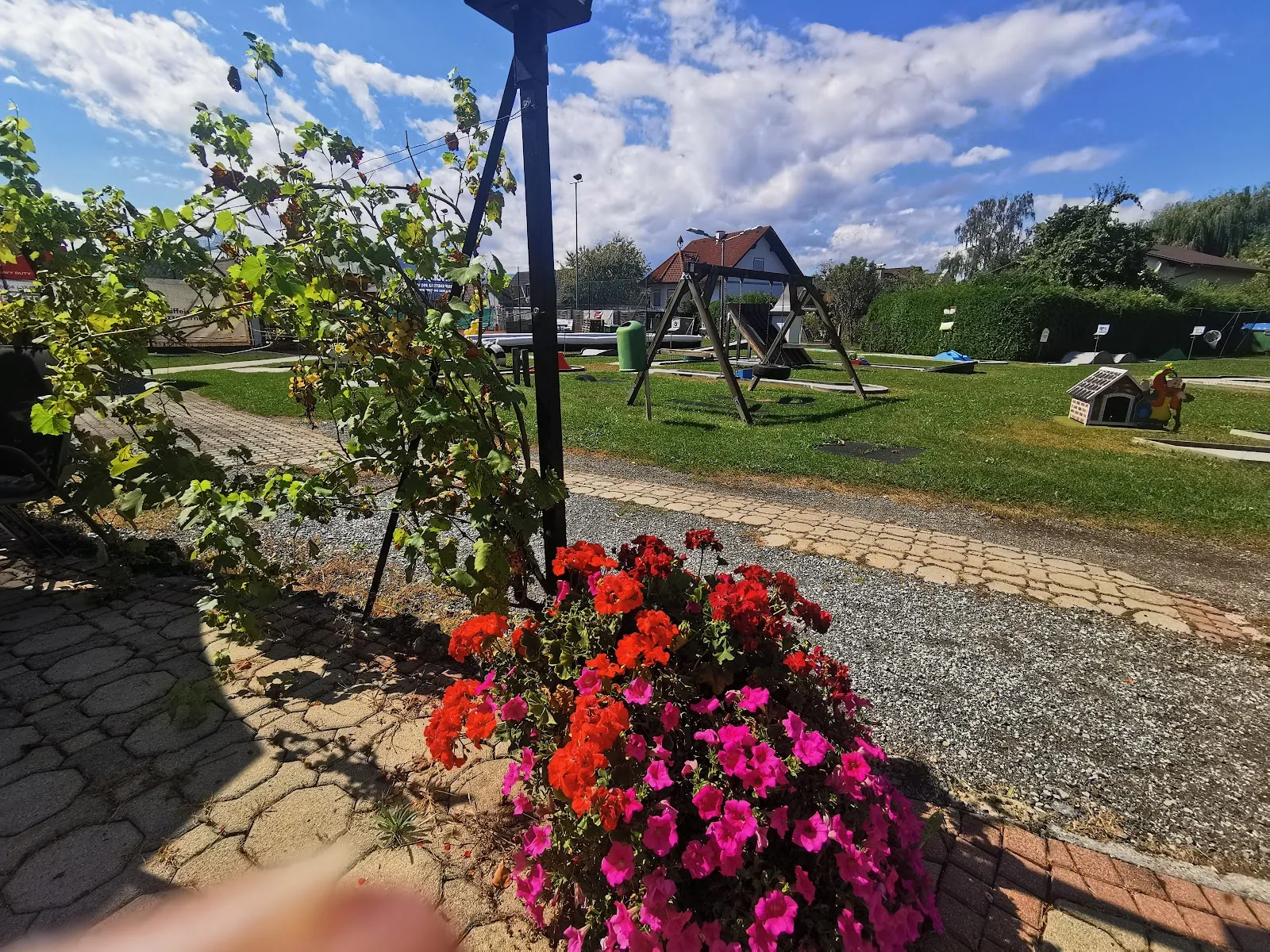 Stefan’s Gasthaus & Kegelbahn - Image 2
