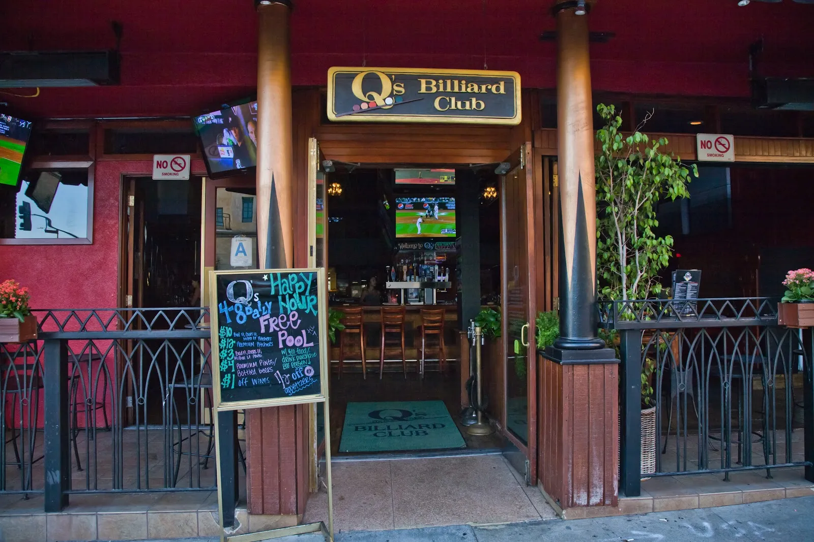 Q's Billiard Club - Image 3