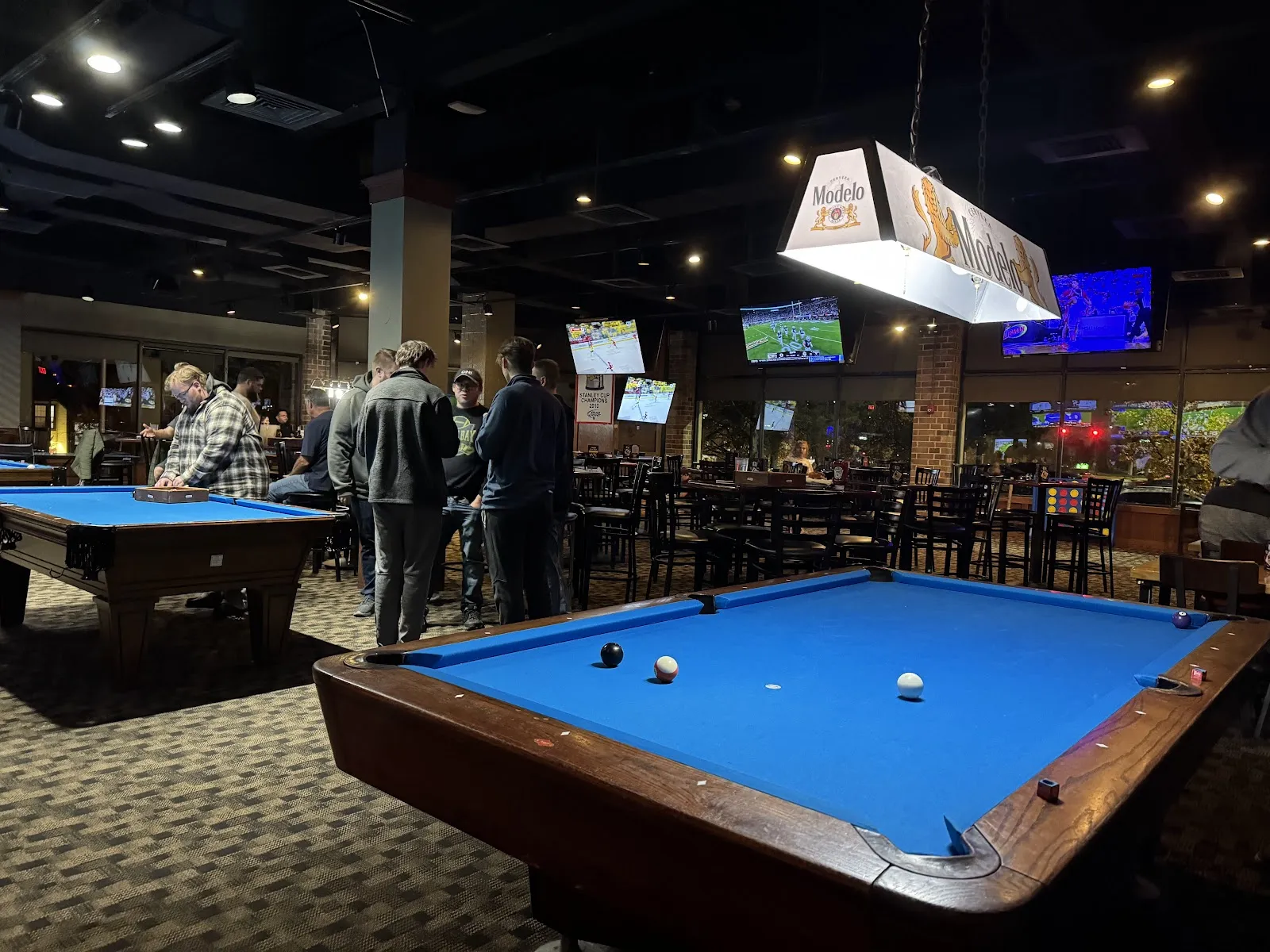 Fox & Hound - Schaumburg, IL logo