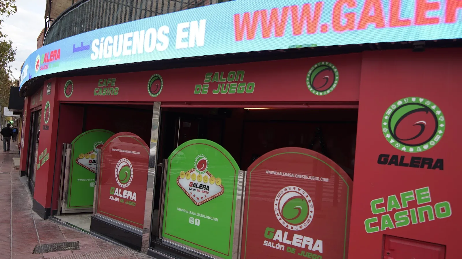 Galera salons de joc El Palamó - Image 2