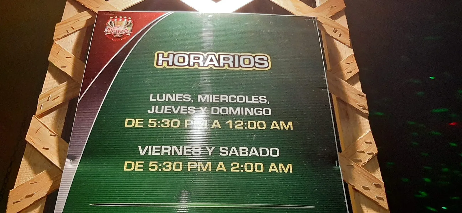La Última Copa - Sport Bar - Image 3