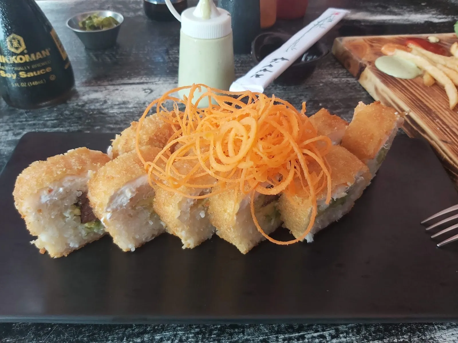 Pura Vida Sushi Roots Bar - Image 3