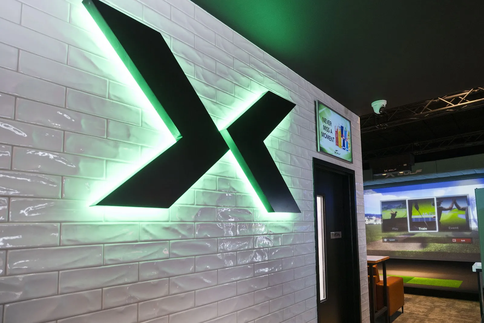 X-Golf Windsor Gardens - Image 4