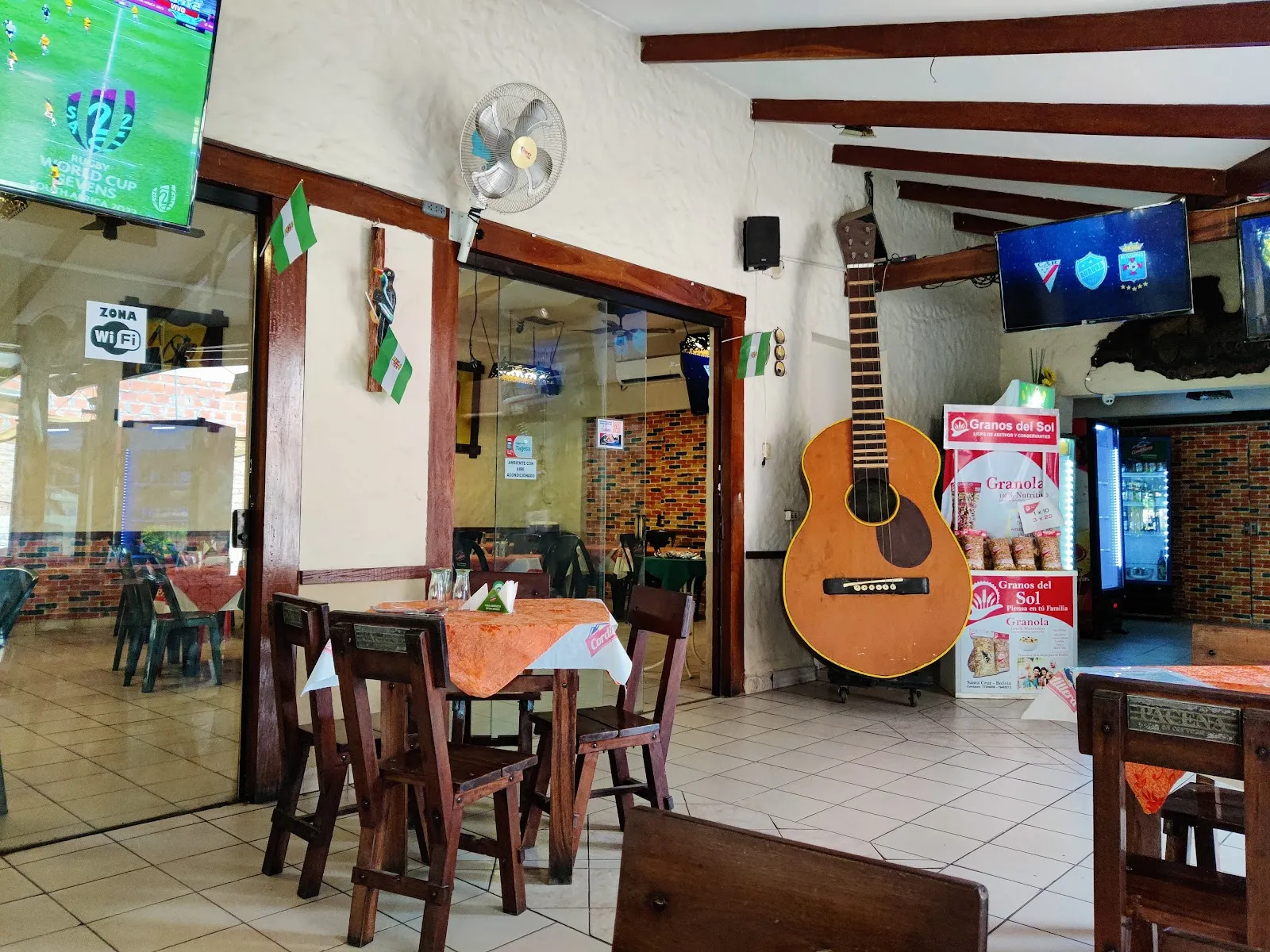 La Guitarra - Image 2