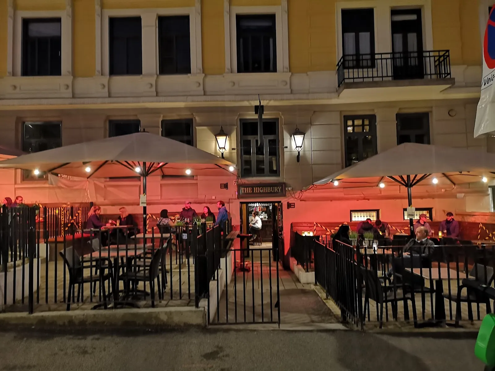 The Highbury Pub - Image 2