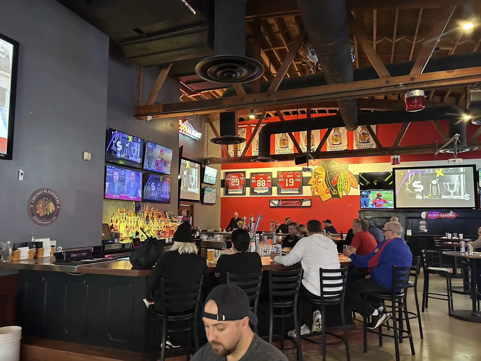 JL's Pizza and Sports Bar - Image 2
