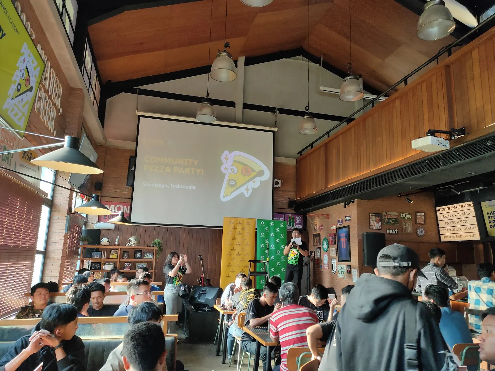 Pizza e Birra Sports Bar Graha Famili - Image 3