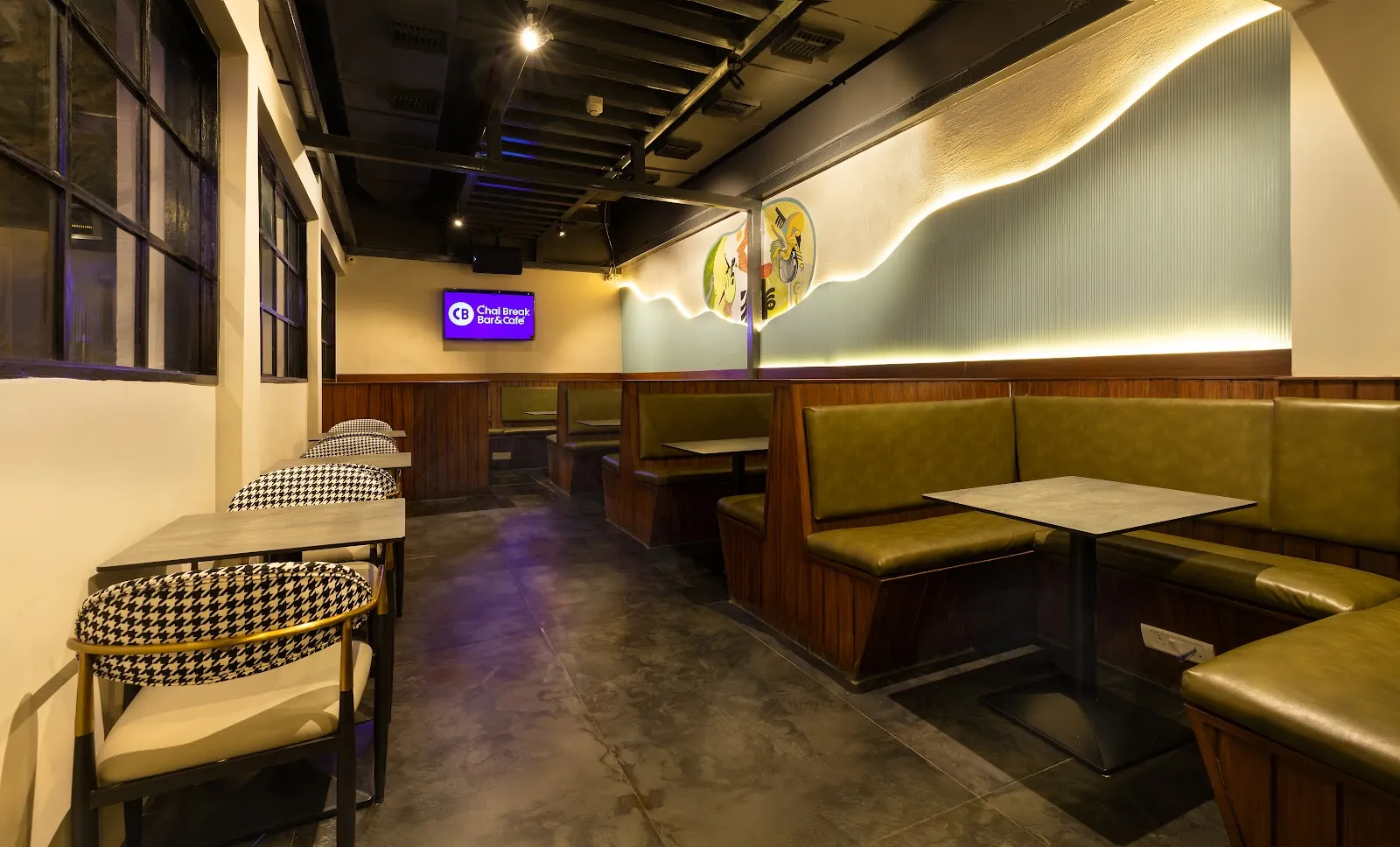 Chai Break Cafe & Bar - Sector V - Image 2