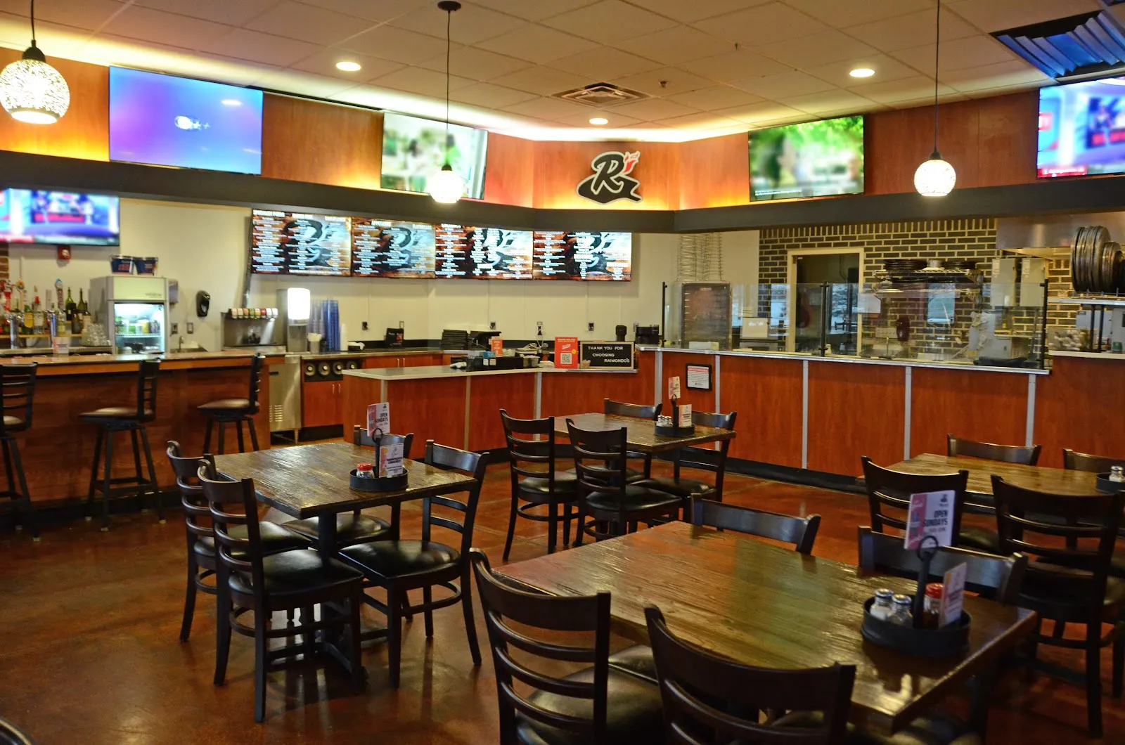 Raimondo's Pizza and Pub - Image 2