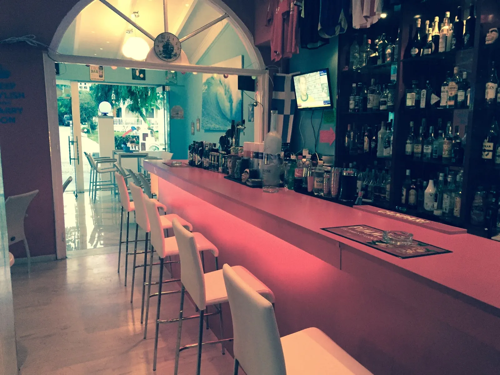 Ocean Bar - Image 4