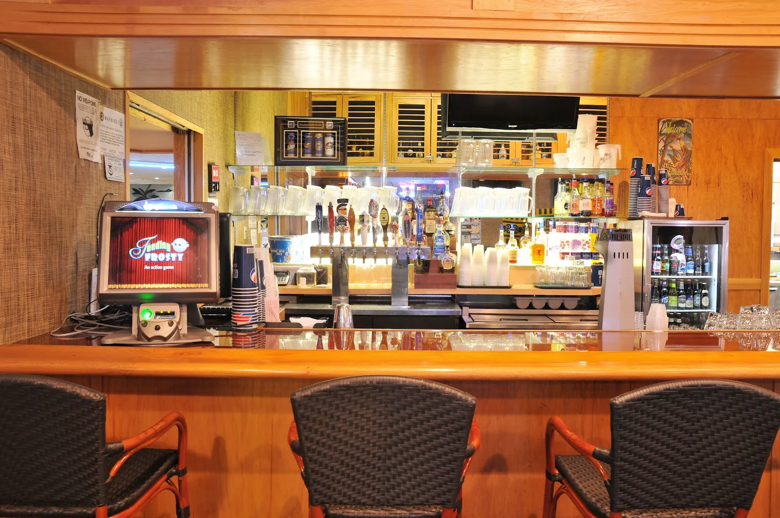 Blue Sky Island Bar - Image 4