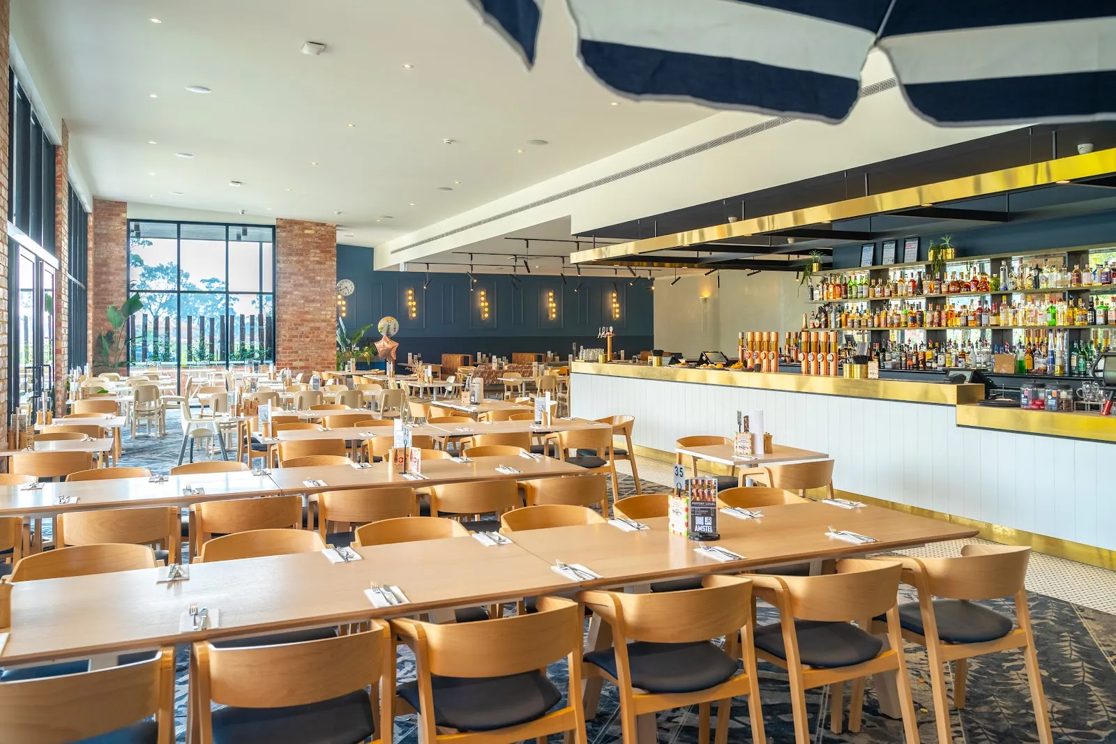 Amstel Club - Image 4