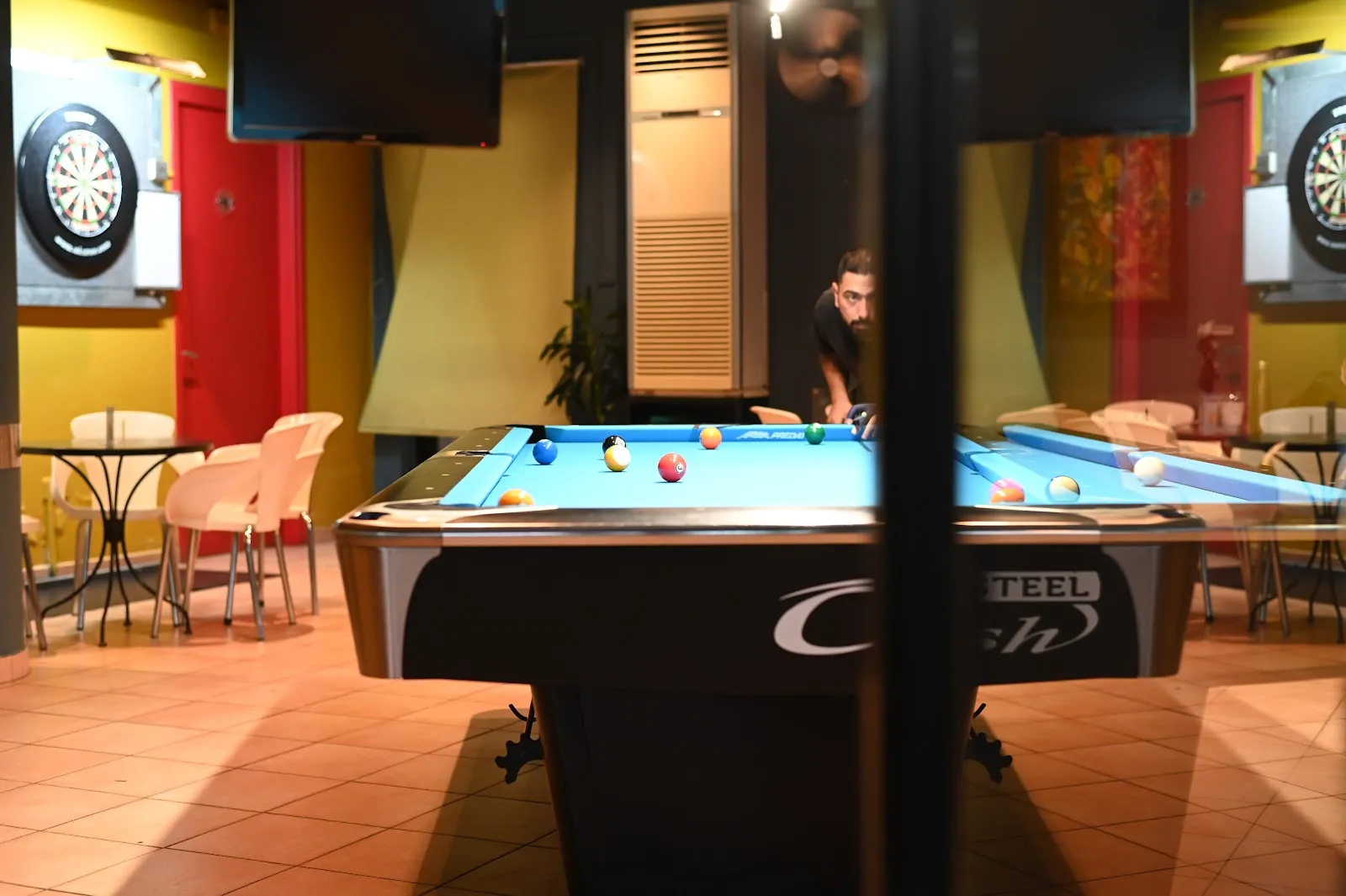 Time-Off Cafe, Pool, Video & Table Games - Image 2