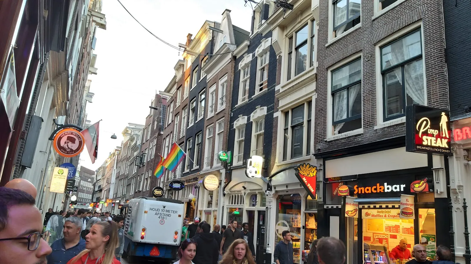 Drink n Sink - Cafe Bar Amsterdam - Image 3