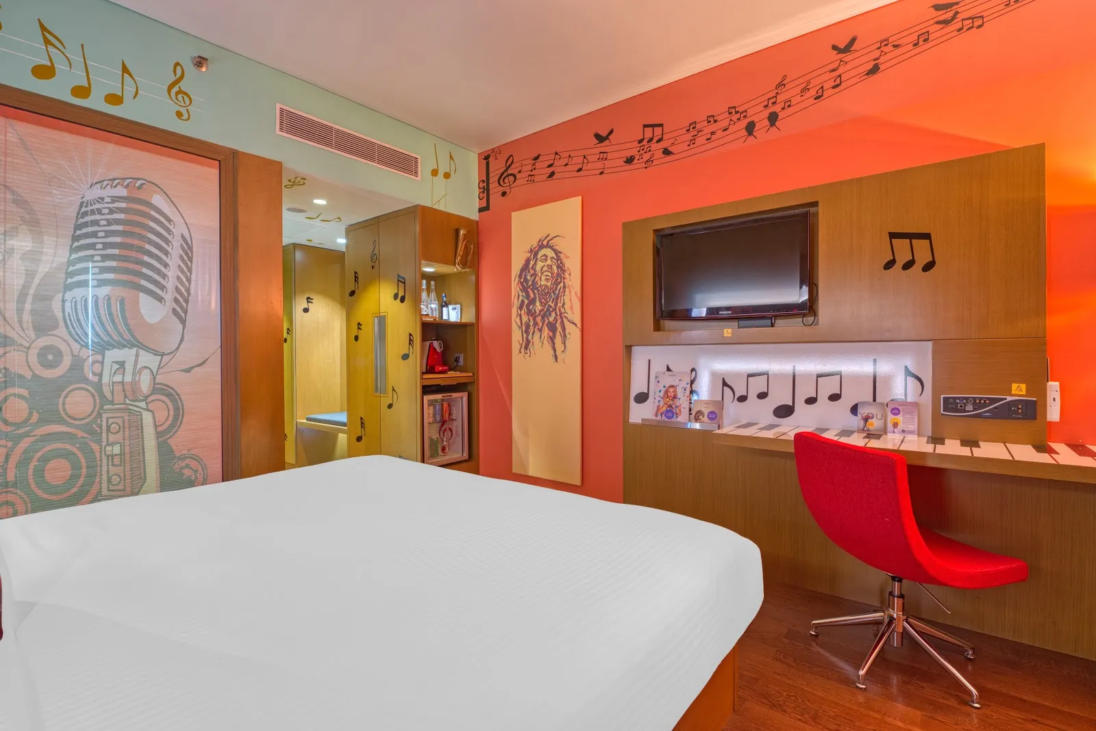 The Hub - Image 3
