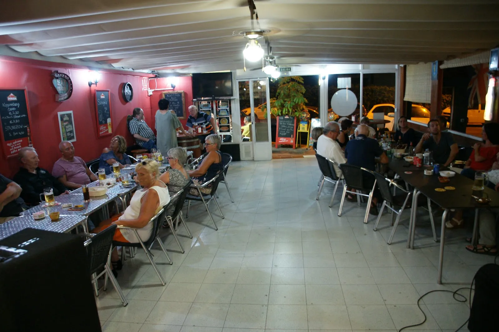 The Flintstones Tenerife Sports-Cafe & Restaurant - Image 3