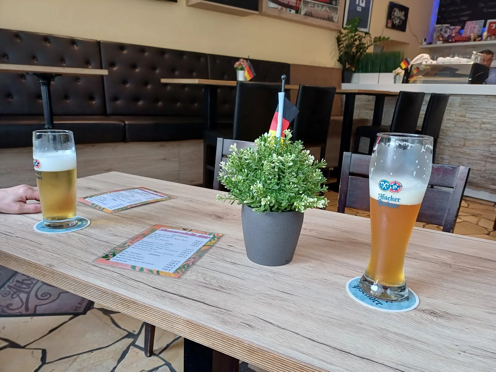 Altstadt Cafe - Image 4