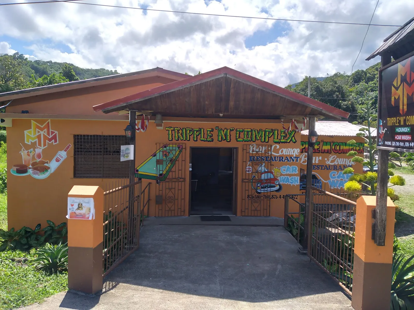 Tripple M Lounge & Car Wash - Image 3