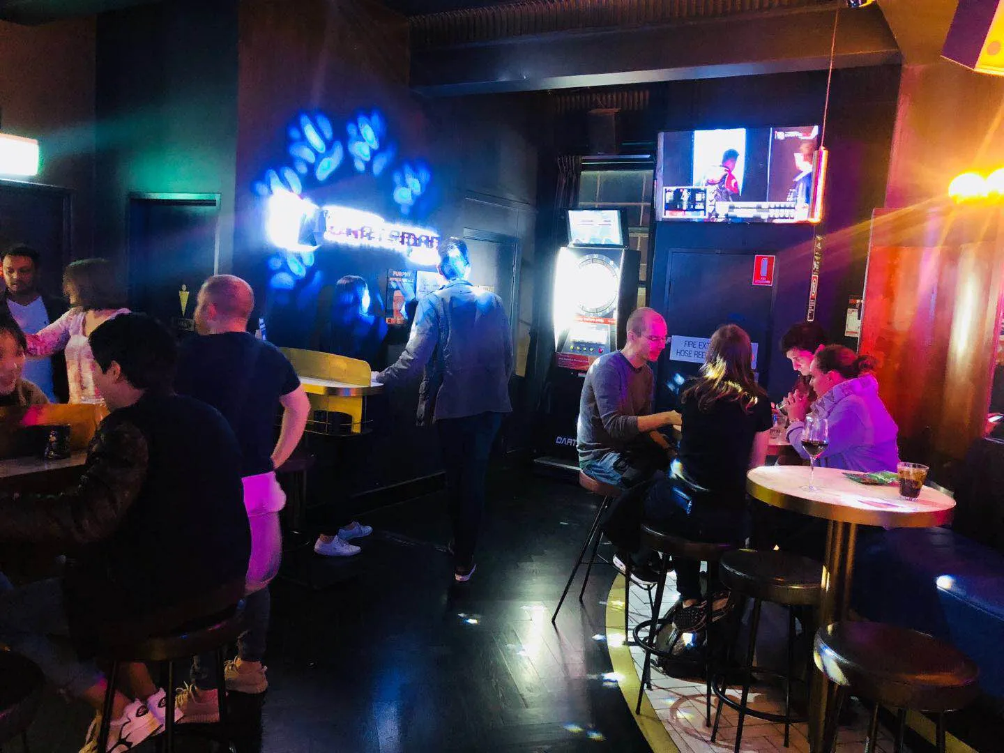 Dartsman Darts Bar - Image 3