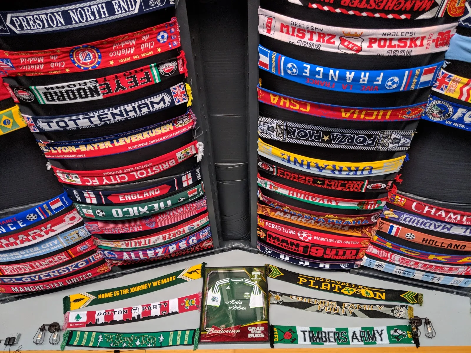 The Upper Deck Pub - Image 2