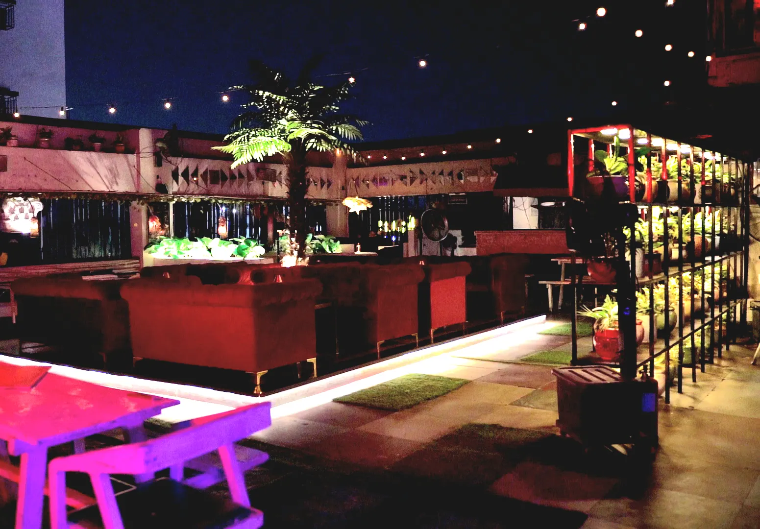 ZENZIBU DA SKY LOUNGE - Image 4