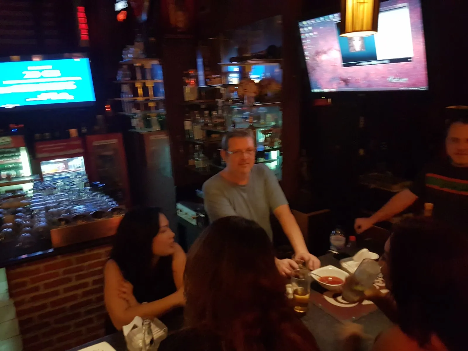 15 Palms Pub and Sports Bar - Image 2
