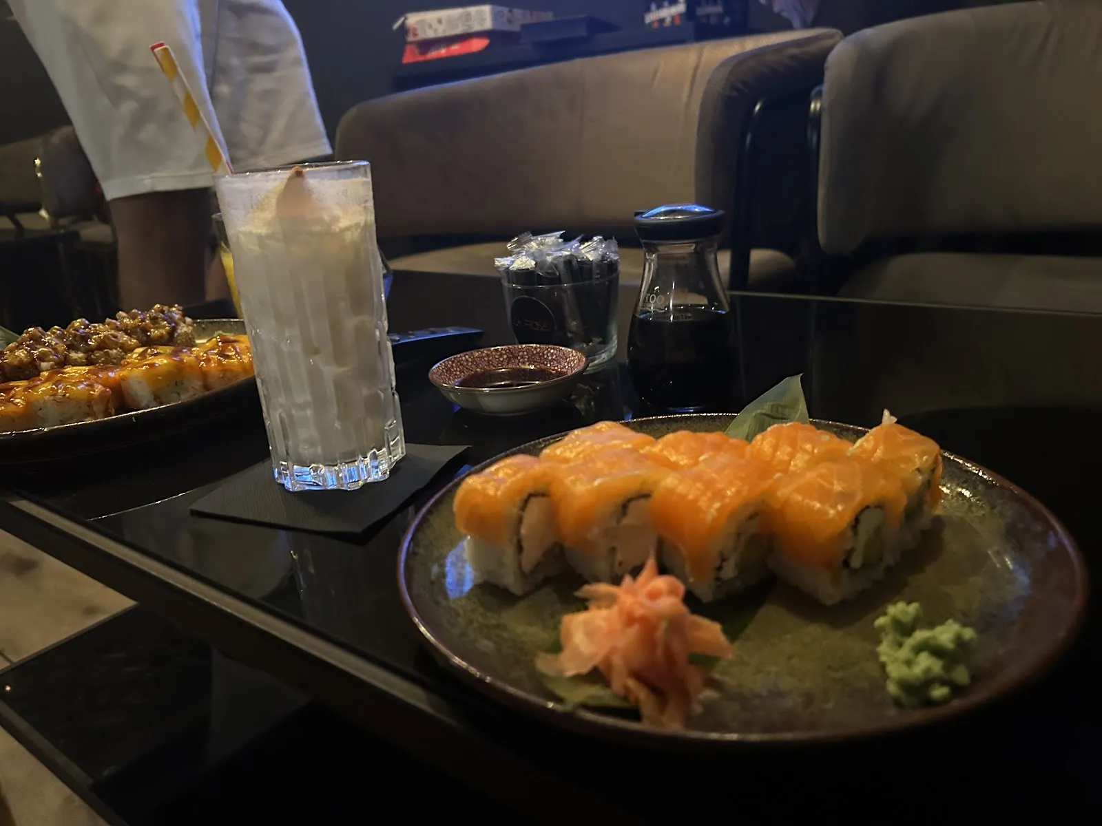 LA ROSE SHISHA LOUNGE BAR - Image 2