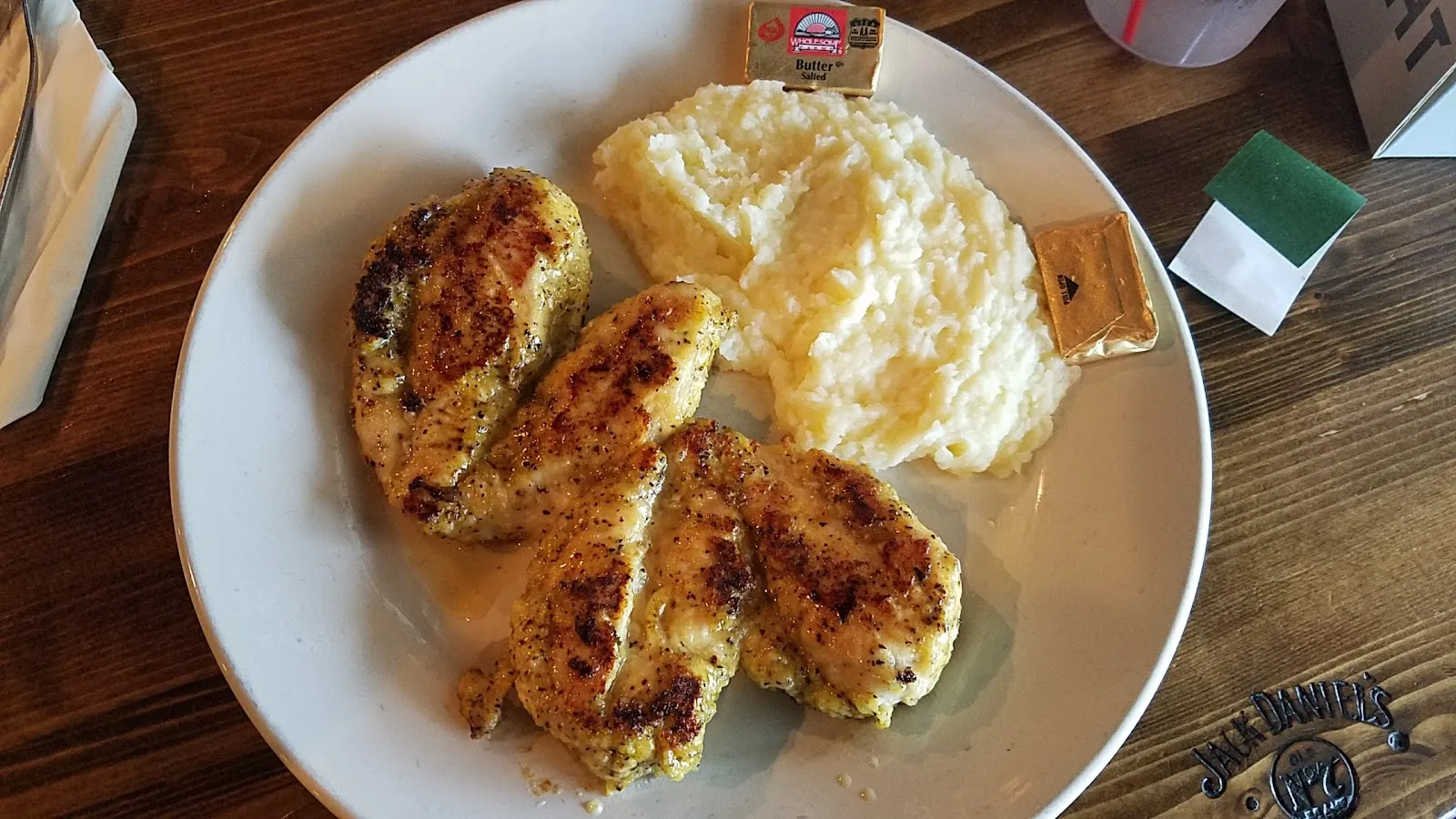 Shanahan's Food & Spirits - Image 4