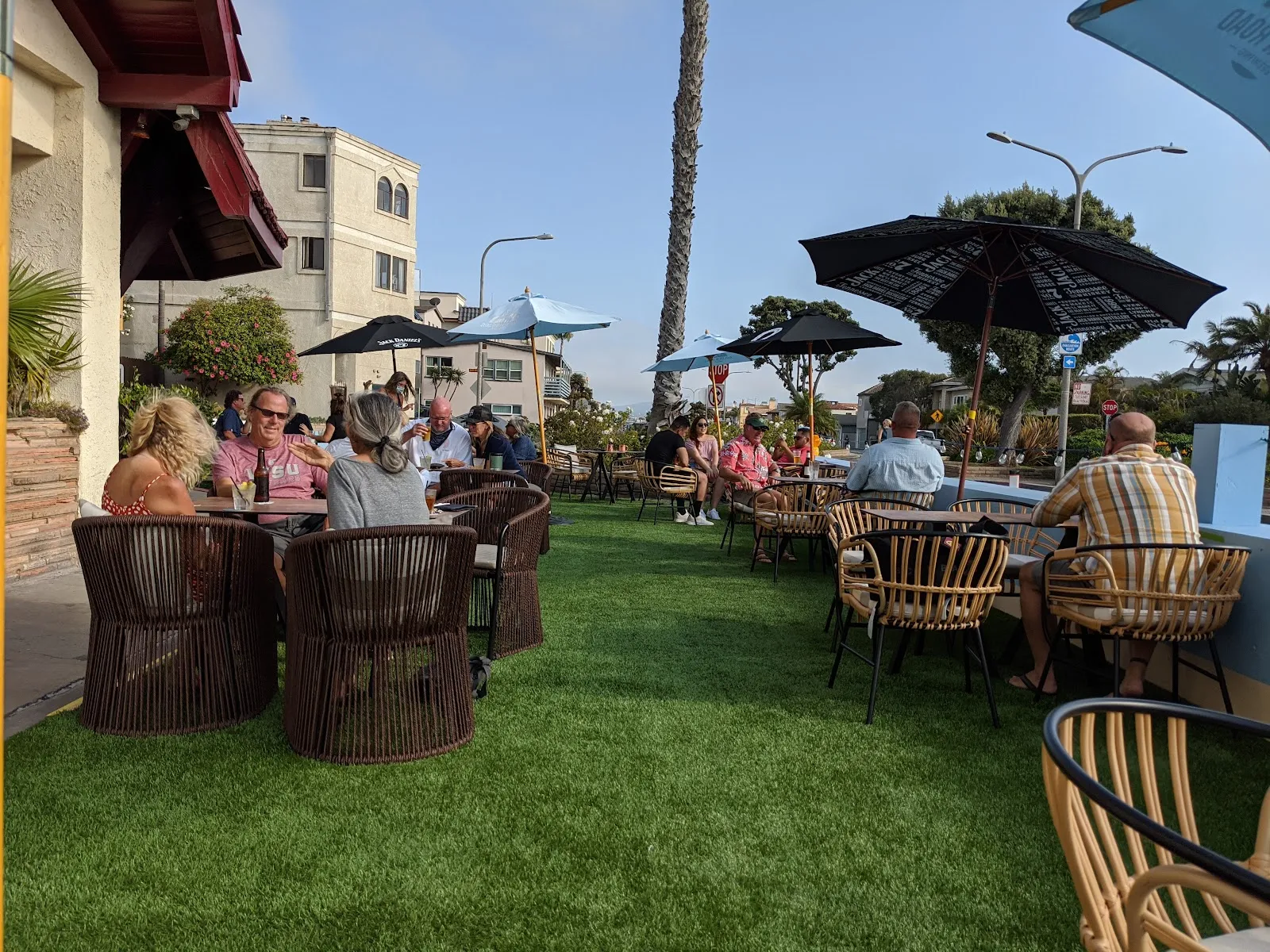 Northend Bar and Grill - Image 2