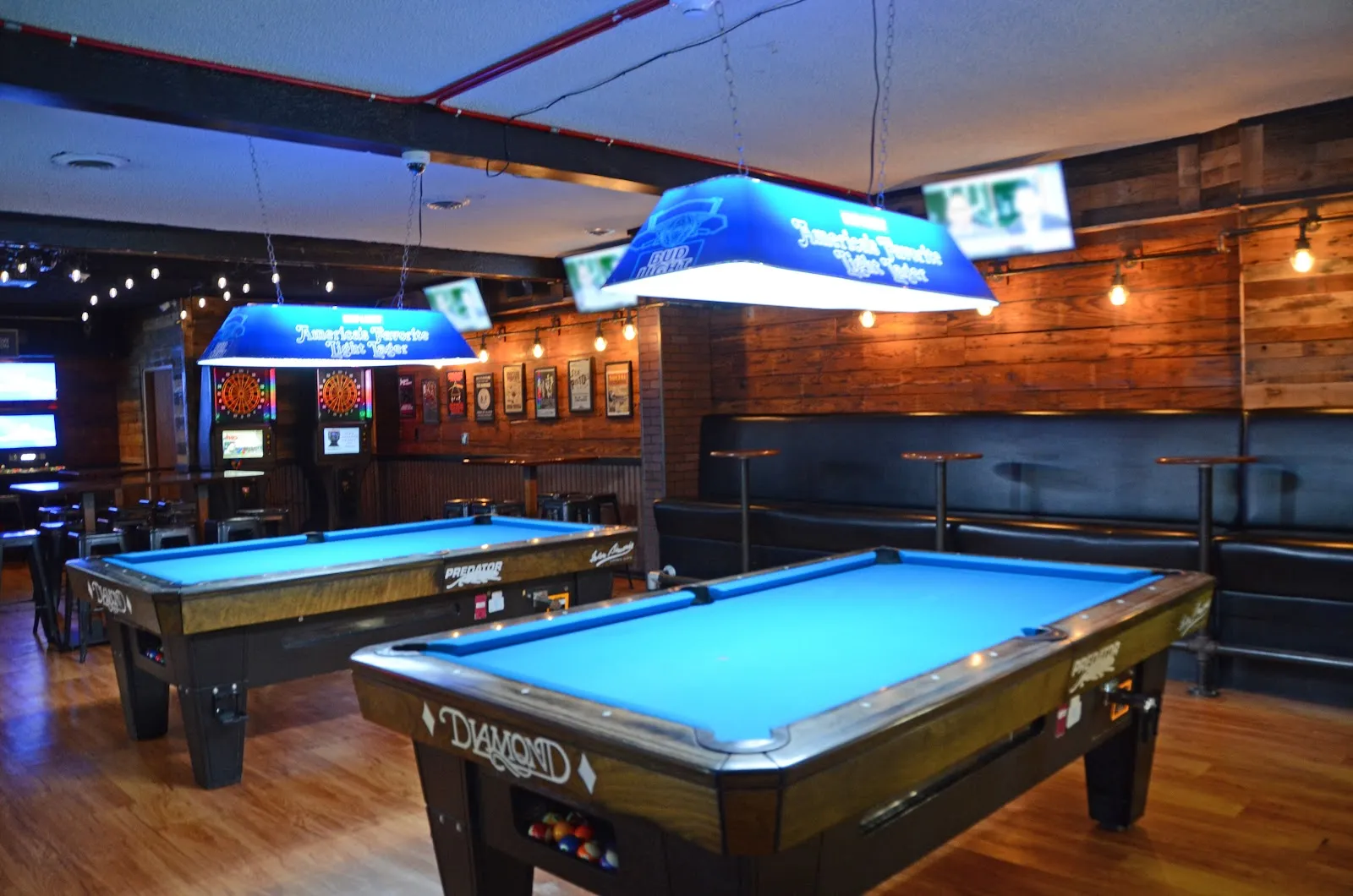 Lucky's Lounge - Image 3