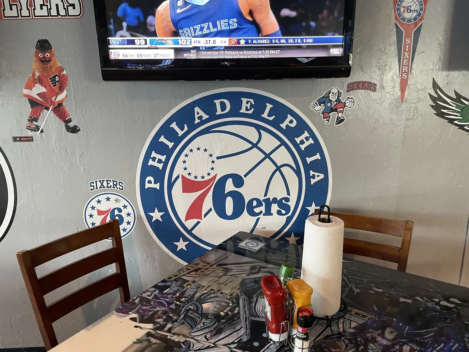 Slim's Place - Image 4