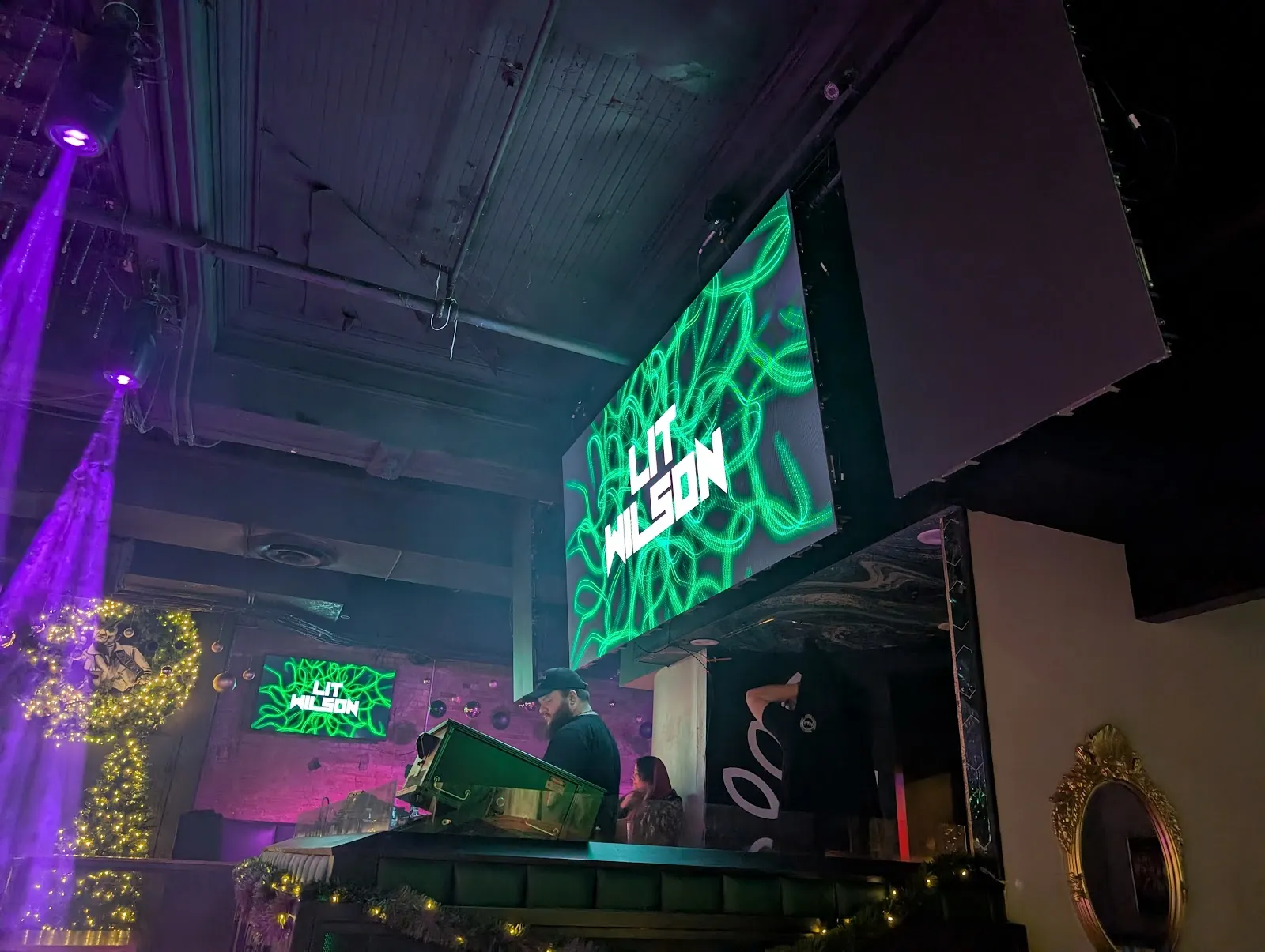 The Ivy Cleveland logo