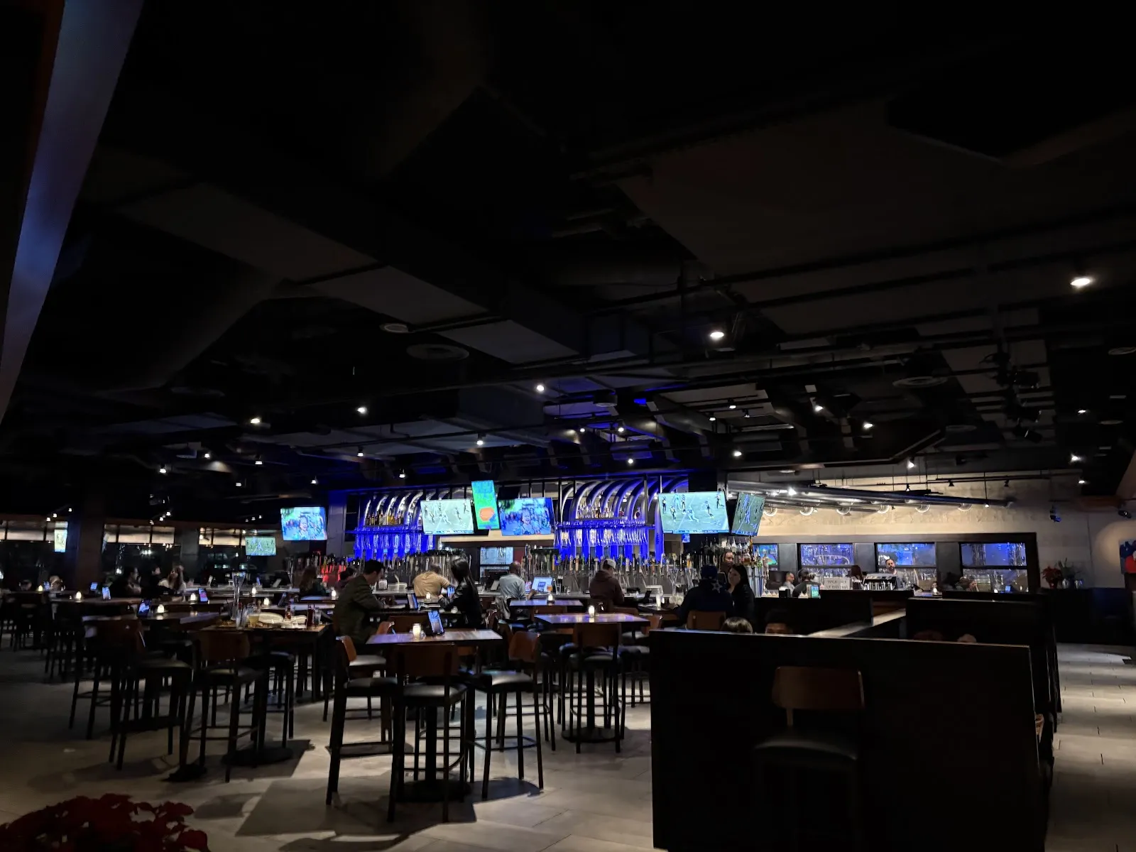Yard House - L.A. Live