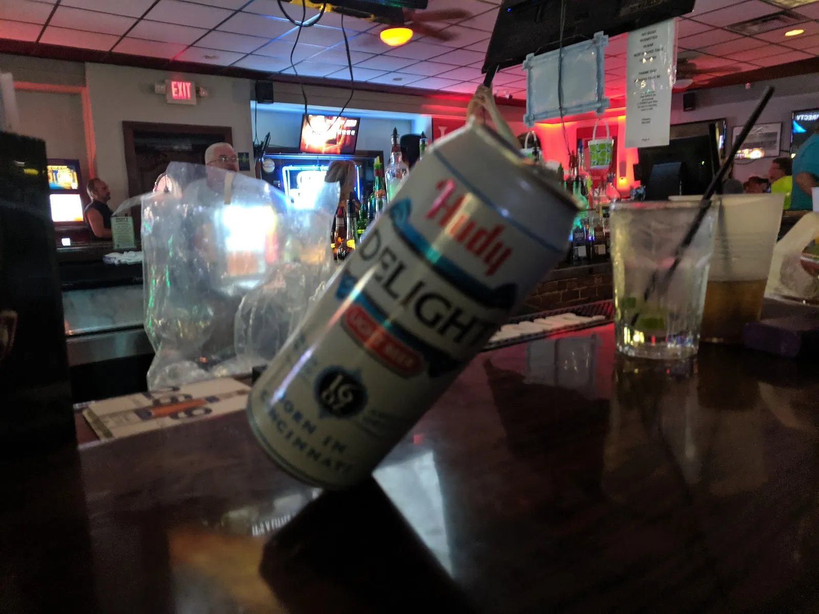 Poppy's Sports Bar & Grill - Image 4