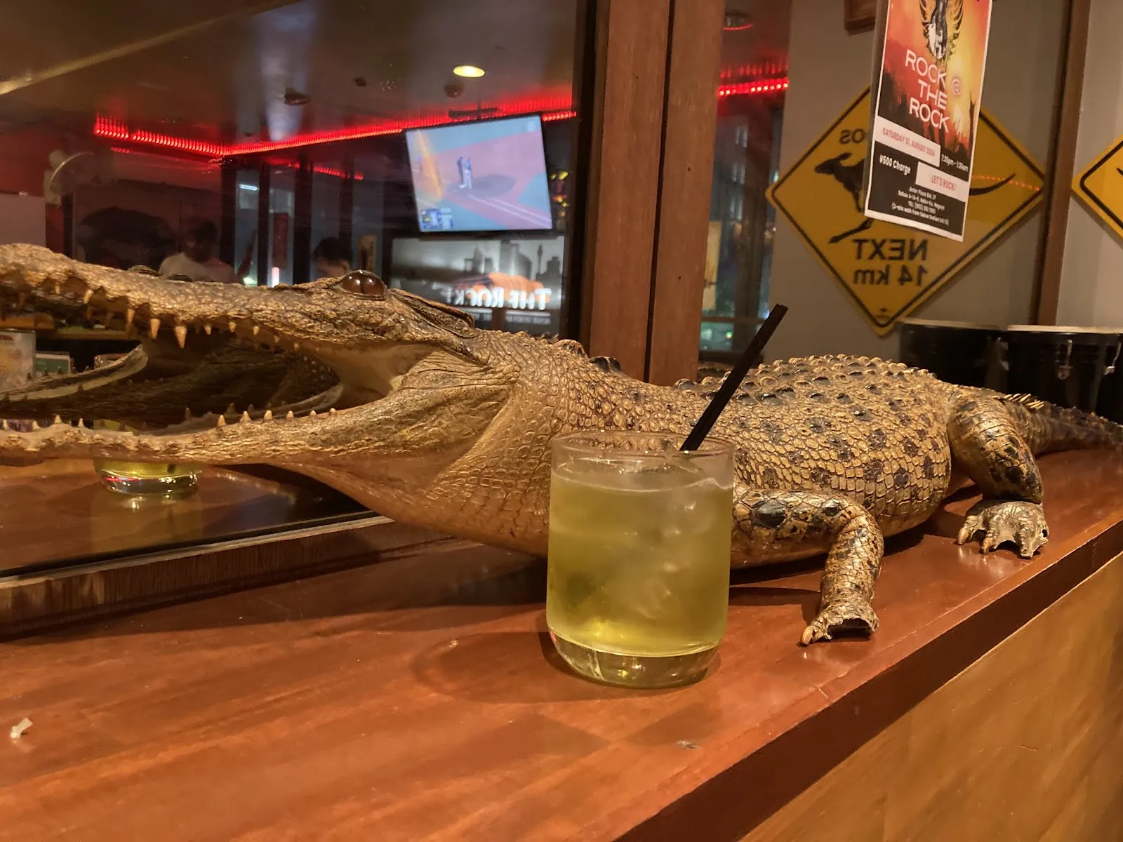 The Rock Aussie Sports Bar & Grill - Image 4