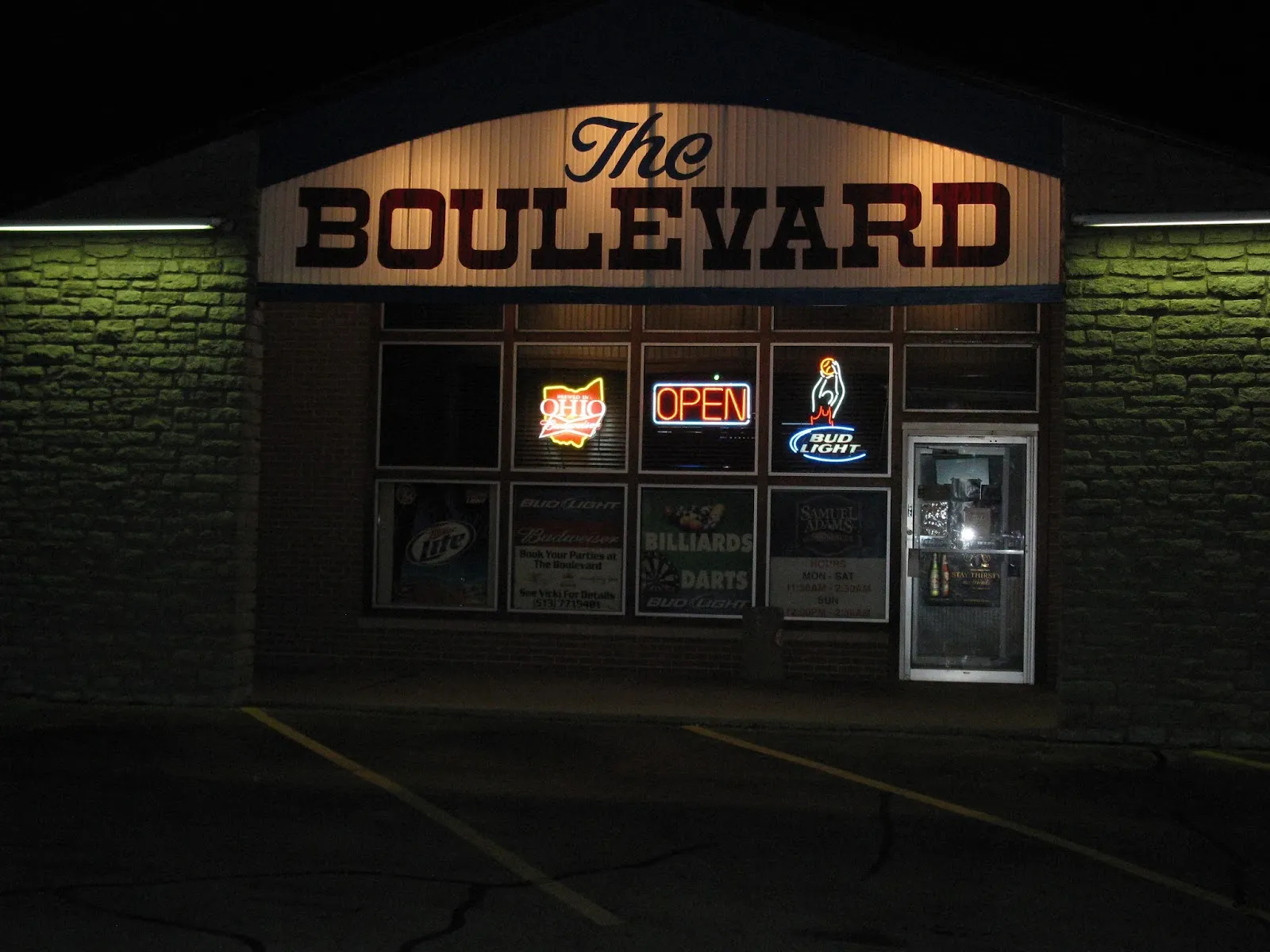 The Bully Pub - Image 4