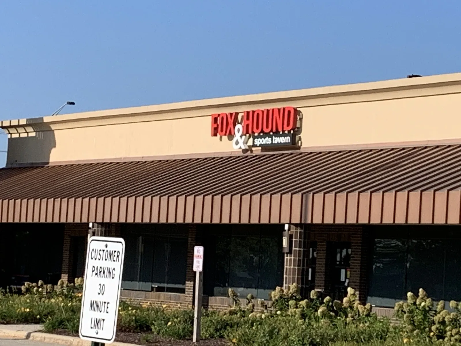 Fox & Hound - Schaumburg, IL - Image 4