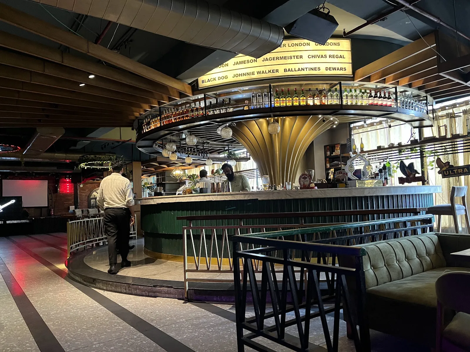 Mashup Cafe & Bar - Image 4