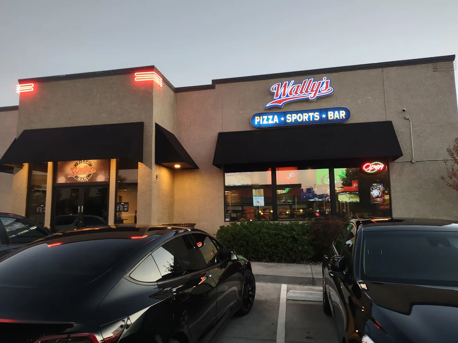 Wally's Pizza Bar - Image 3