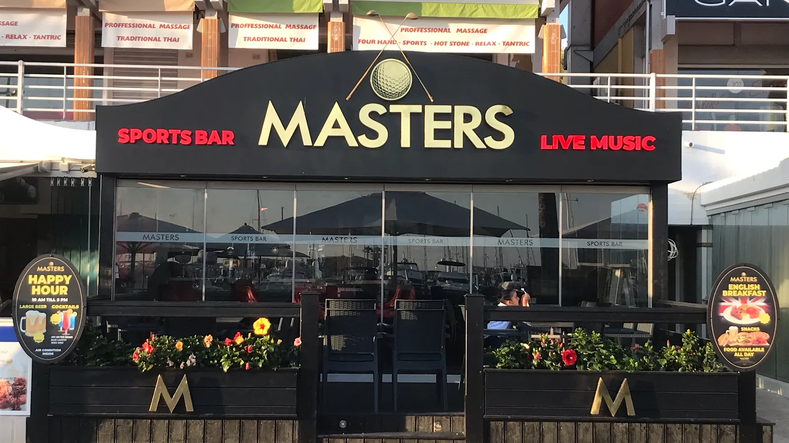 Masters Sports Bar logo