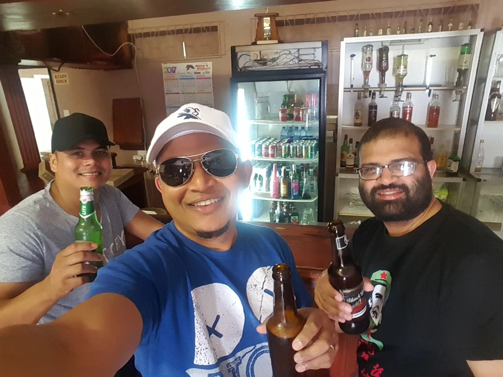Thirsties Sports Bar - Image 2