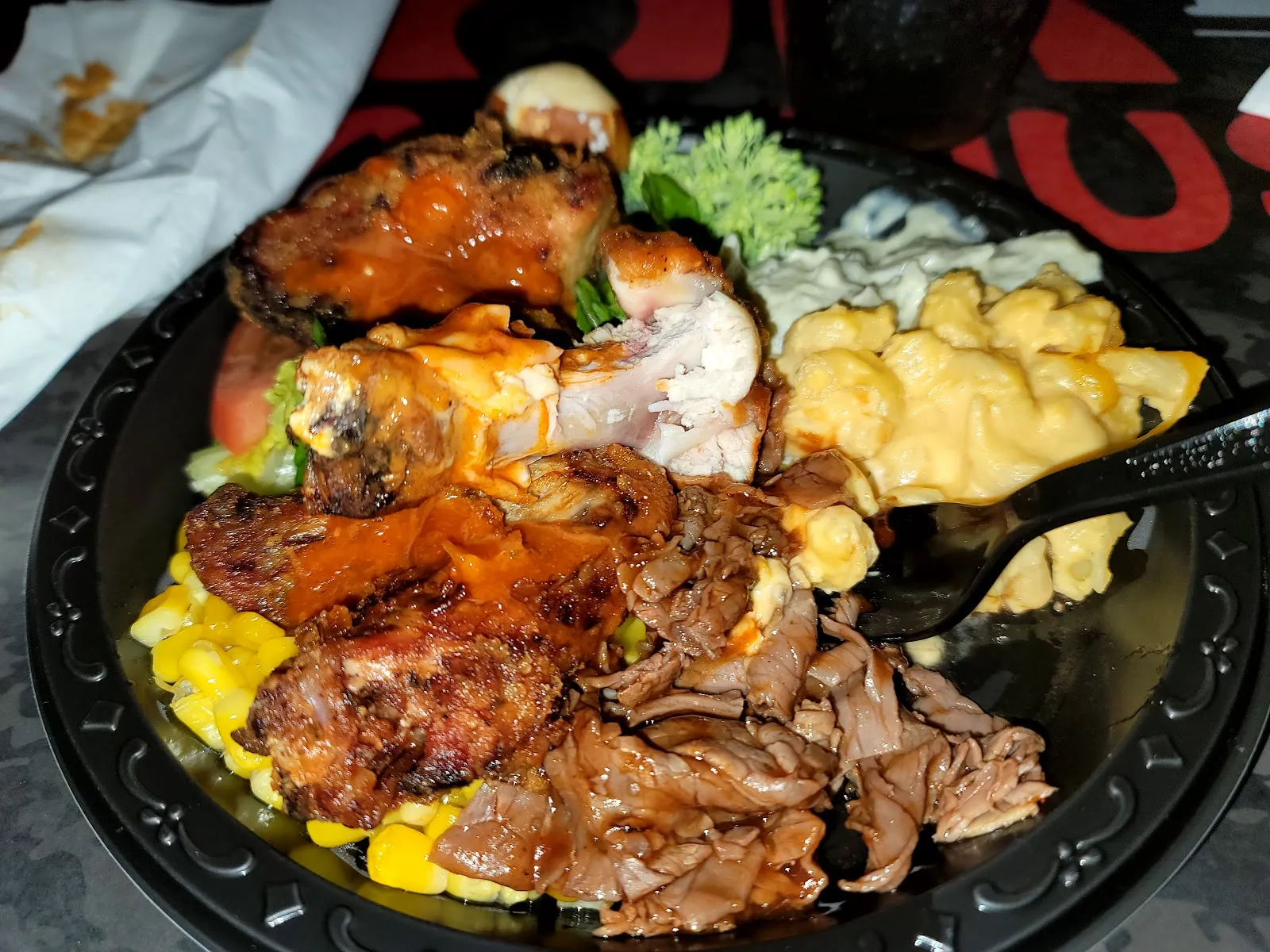 Q Bar & Grill - Image 3